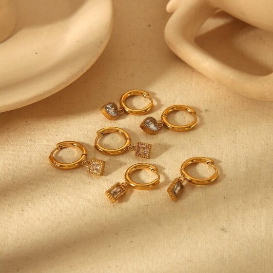 ΣΚΟΥΛΑΡΙΚΙΑ MINI HOOPS ΜΕ MINI CHARMS ΑΠΟ ΑΝΟΞΕΙΔΩΤΟ ΑΤΣΑΛΙ - Image 2