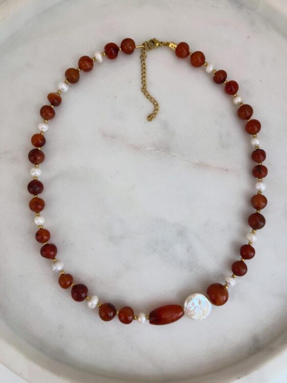 ΚΟΛΙΕ CARNELIAN FIRE ΜΕ ΗΜΙΠΟΛΥΤΙΜΟΥΣ ΛΙΘΟΥΣ