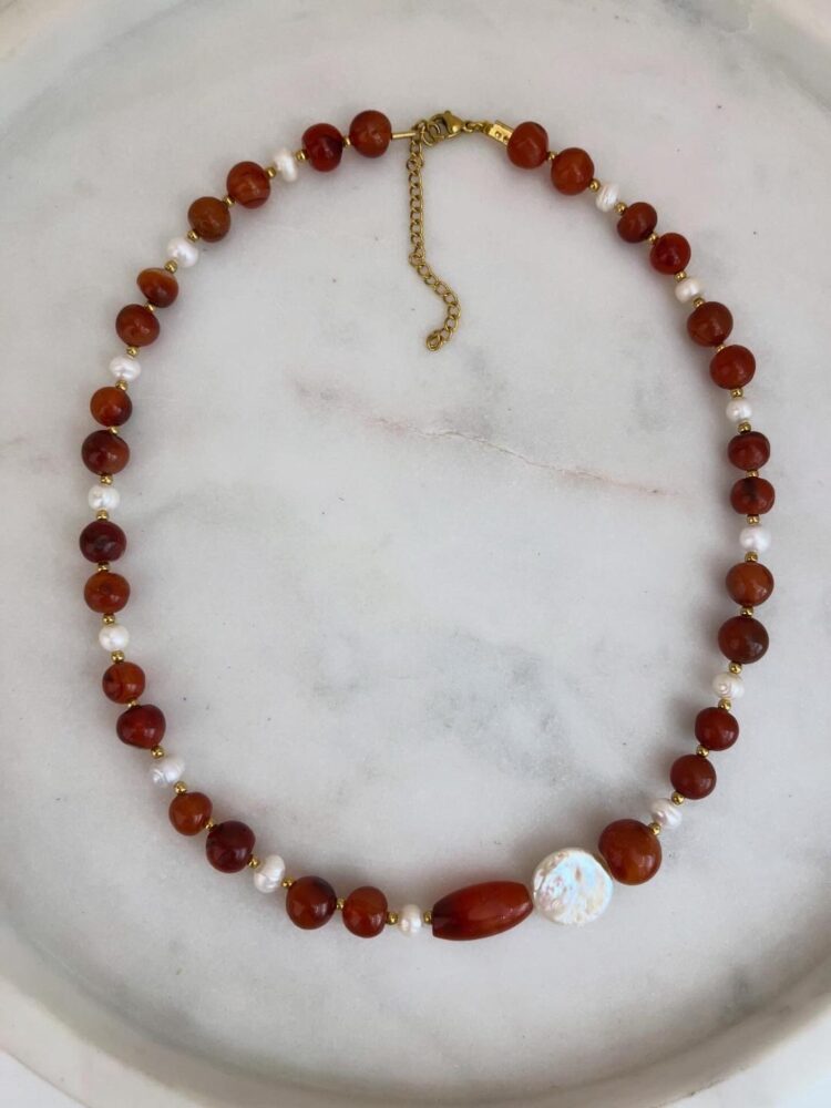 ΚΟΛΙΕ CARNELIAN FIRE ΜΕ ΗΜΙΠΟΛΥΤΙΜΟΥΣ ΛΙΘΟΥΣ