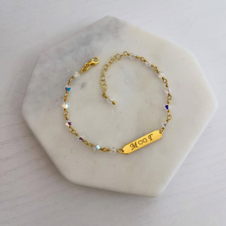 ΒΡΑΧΙΟΛΙ ΤΑΥΤΟΤΗΤΑ ΜΕ ΧΑΡΑΞΗ ΤΗΣ ΕΠΙΛΟΓΗΣ ΣΟΥ ΠΛΕΓΜΕΝΟ ΜΕ ΚΡΥΣΤΑΛΛΑ