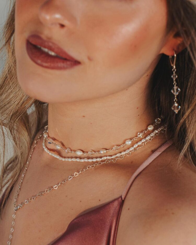 ΚΟΛΙΕ ΜΕ ΛΕΥΚΑ ΜΑΡΓΑΡΙΤΑΡΙΑ ΤΟΥ ΓΛΥΚΟΥ ΝΕΡΟΥ