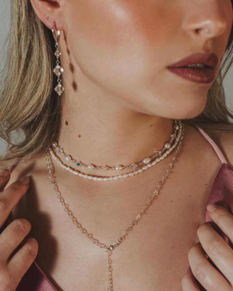 ΚΟΛΙΕ ΡΟΖΑΡΙΟ ΜΕ ΜΑΡΓΑΡΙΤΑΡΙΑ ΚΑΙ ΚΡΥΣΤΑΛΛΑ ΑΠΟ ΑΣΗΜΙ 925