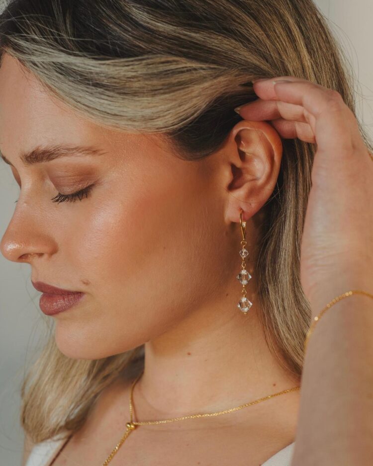 ΣΚΟΥΛΑΡΙΚΙΑ ΚΡΕΜΑΣΤΑ ΜΕ ΚΡΥΣΤΑΛΛΑ ΑΠΟ ΑΣΗΜΙ 925